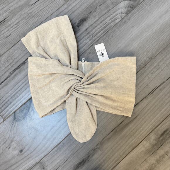 Sol Top by Just BEE Queen JBQ NWT Oatmeal Off-White One-Shoulder Medium - Picture 2 of 4